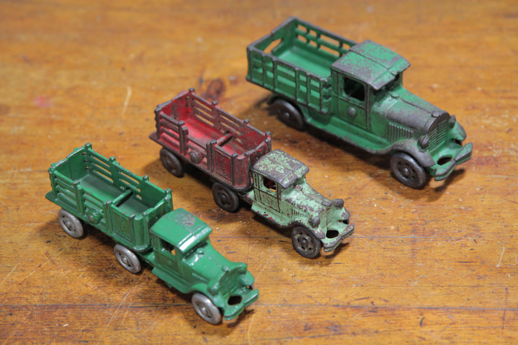 THREE CAST IRON TRUCKS American 122d4f