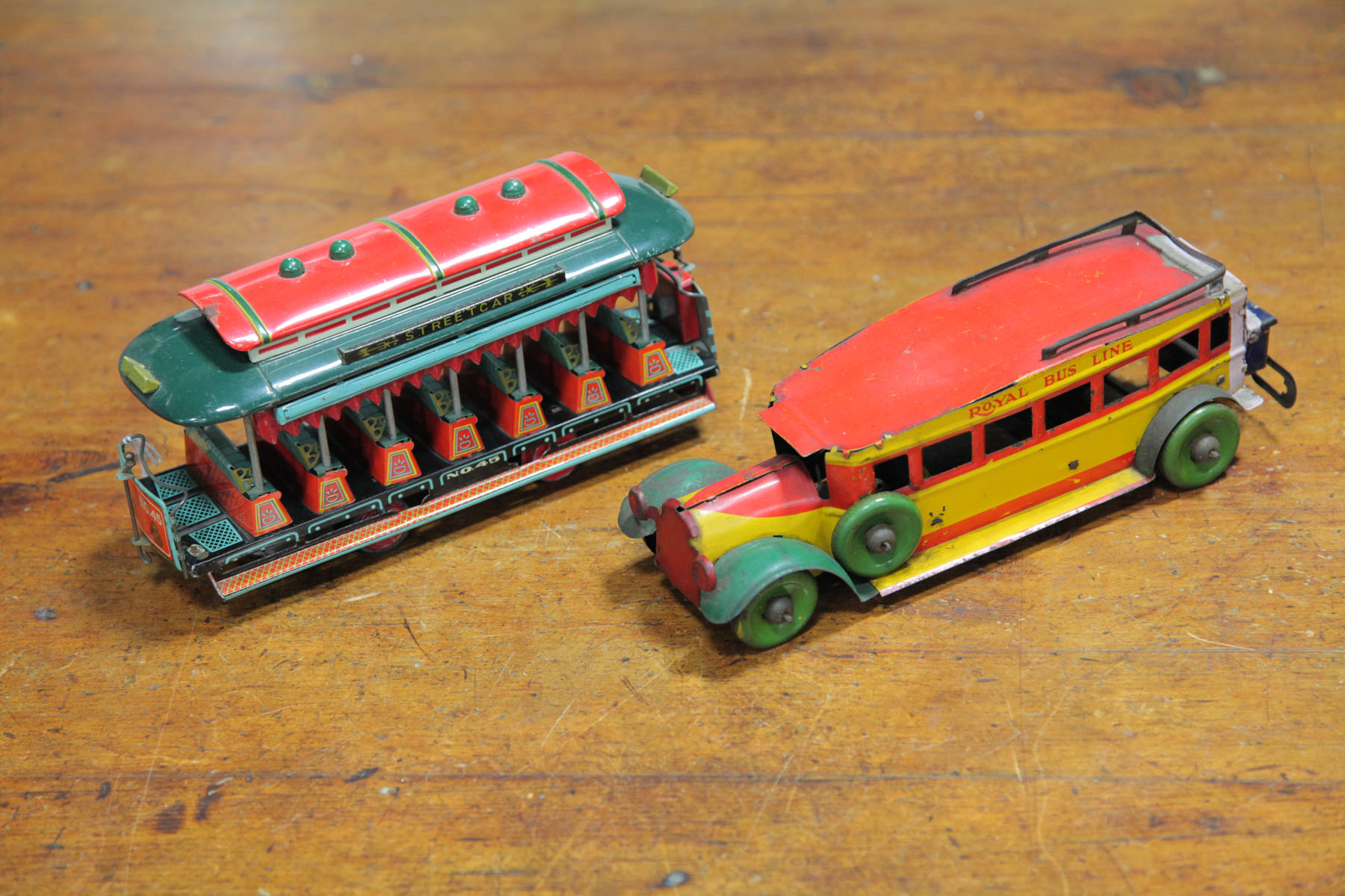 TWO TIN VEHICLES American first 122d70