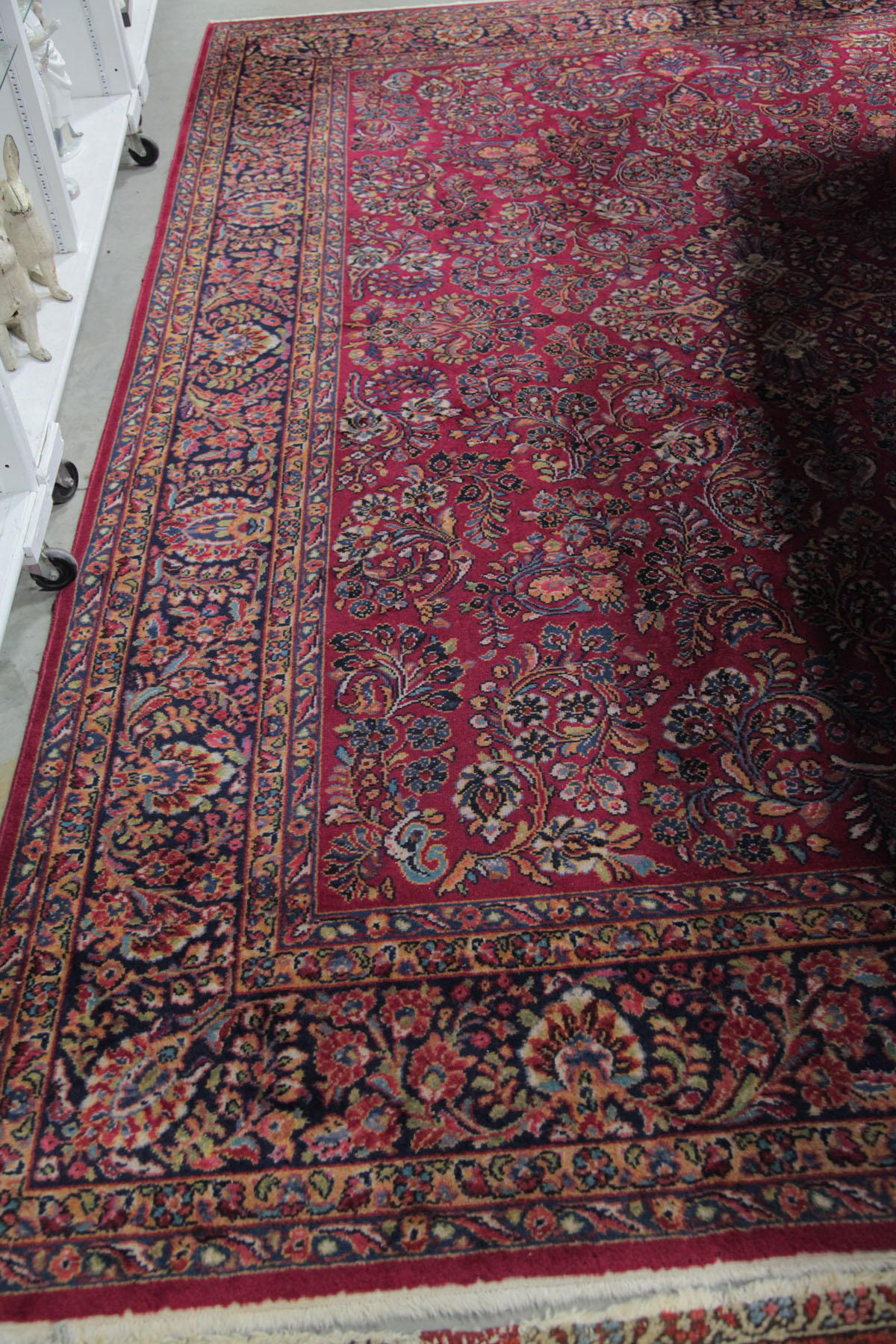 KARASTAN ORIENTAL STYLE ROOMSIZE RUG.