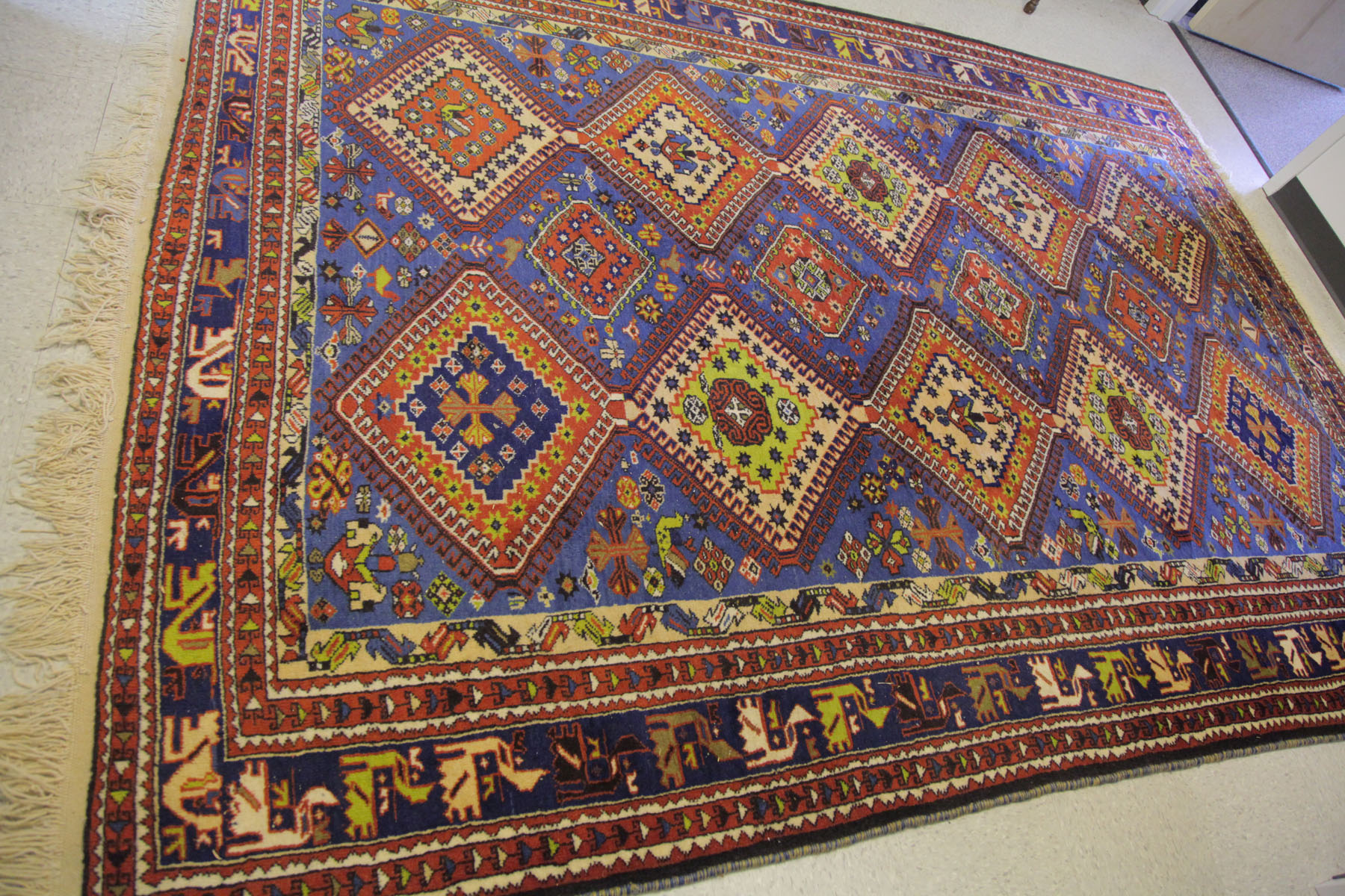 ROOMSIZE ORIENTAL STYLE RUG.  Asian