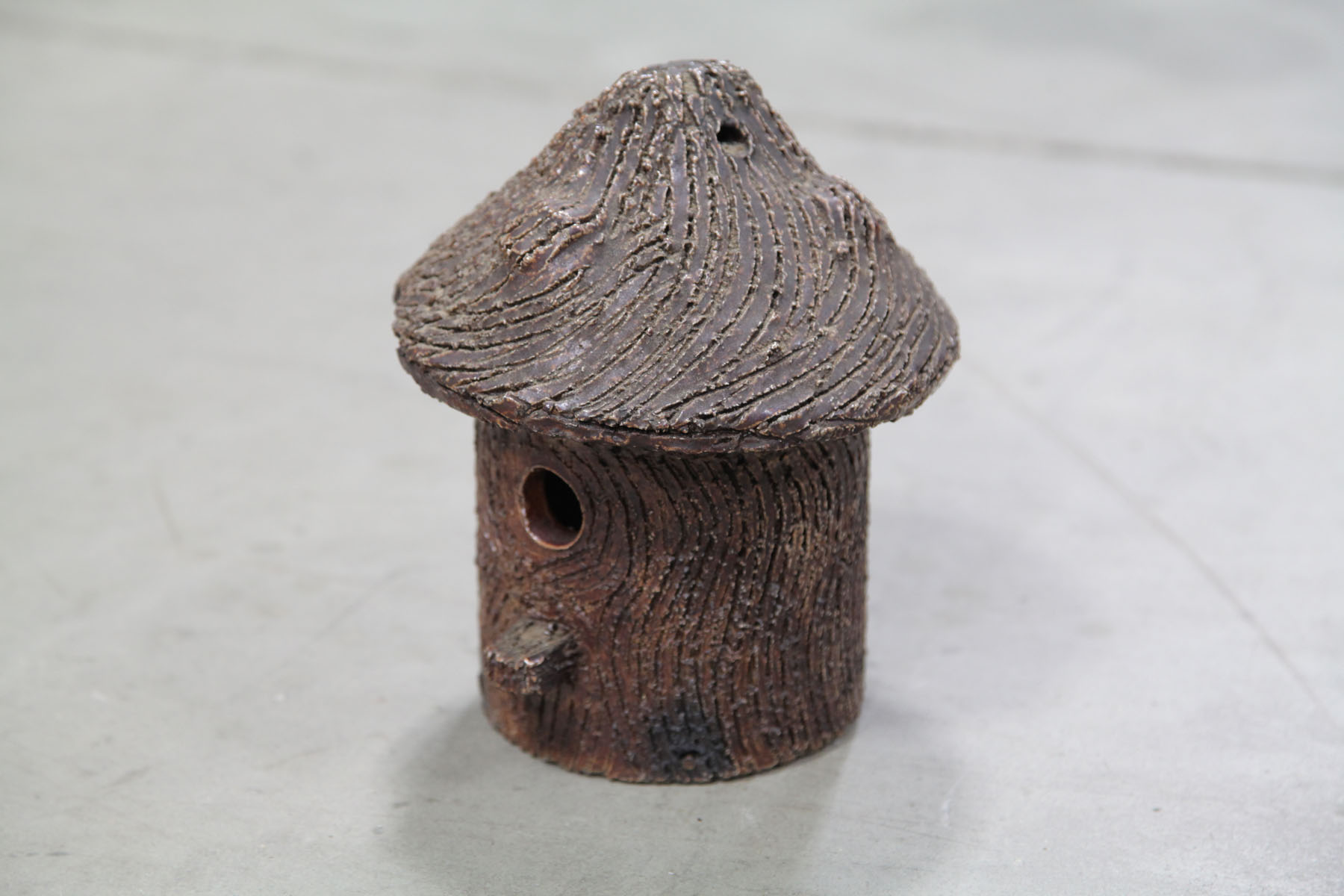 SEWERTILE BIRDHOUSE American 122e53