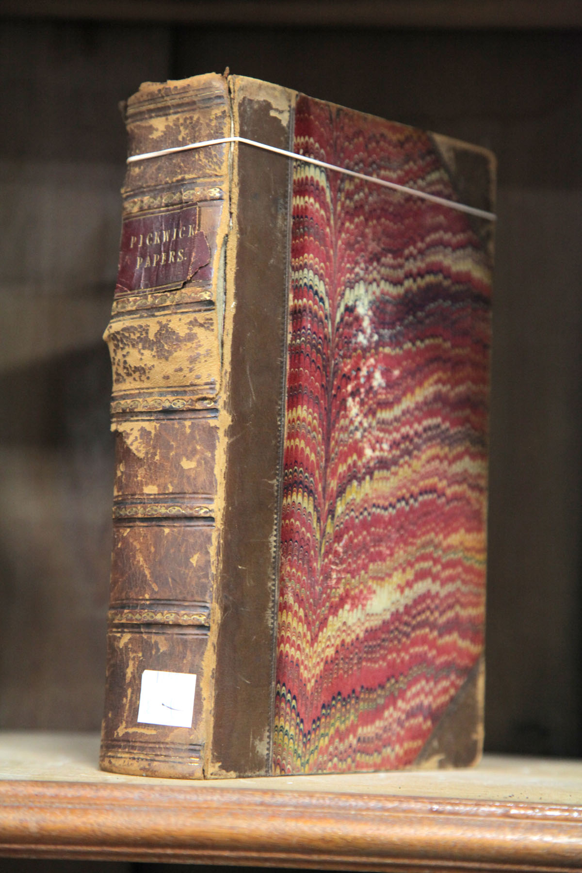 FIRST EDITION OF CHARLES DICKENS  122ec4
