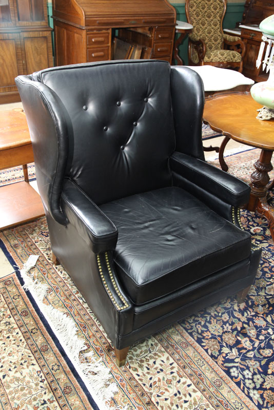 LEATHER ARMCHAIR Black leather 122f23