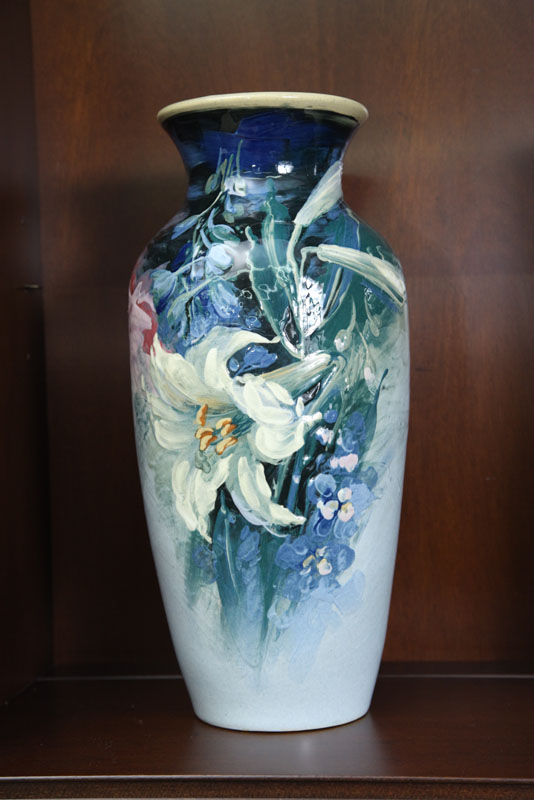 WELLER VASE. Late Eocean pattern with