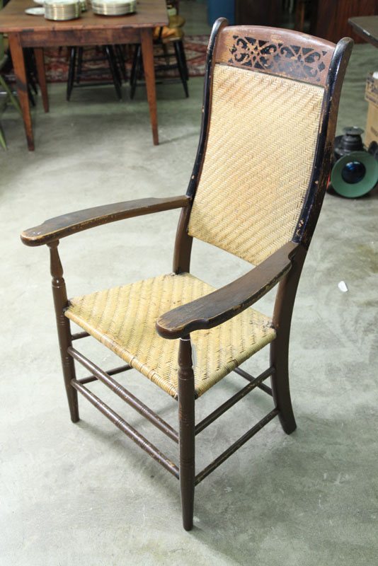 ARMCHAIR PRODUCED BY THE DELAWARE 12303f