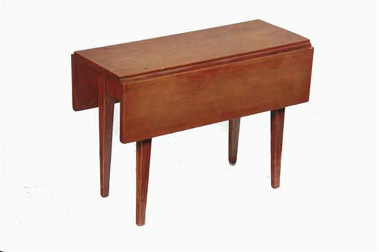 CHILD S DROP LEAF TABLE American 123319