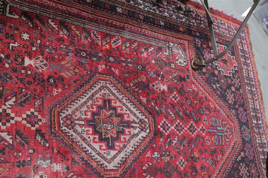 ORIENTAL STYLE RUG. Area rug with