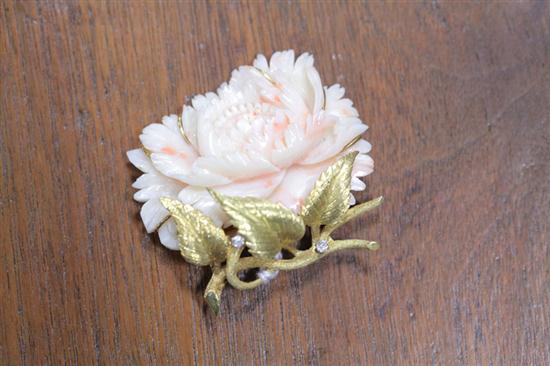 CORAL  GOLD AND DIAMOND BROOCH.