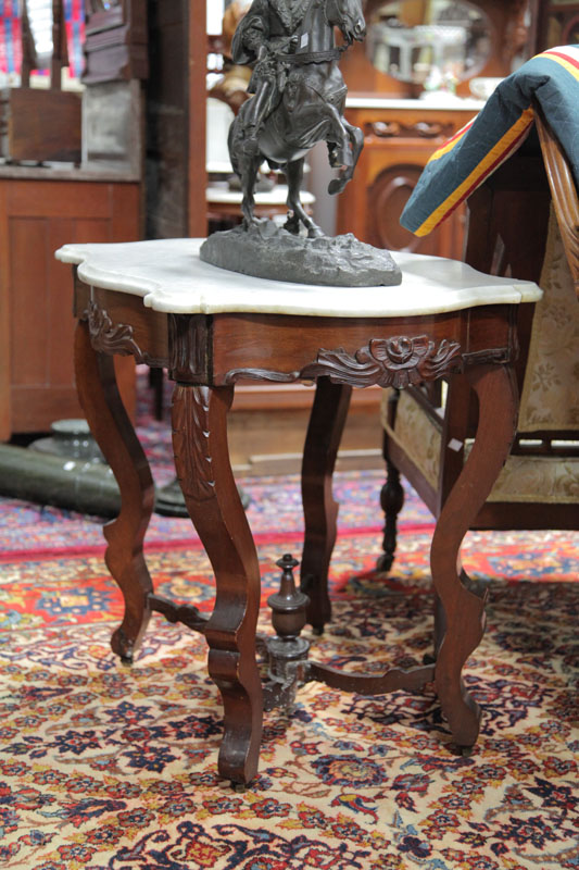 VICTORIAN PARLOR TABLE Marble 1234e6