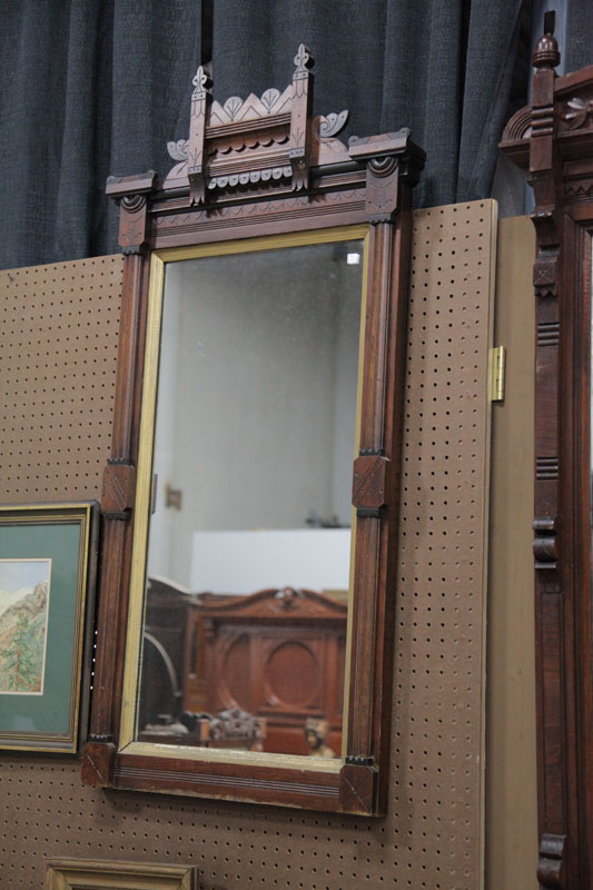 VICTORIAN MIRROR. American  late