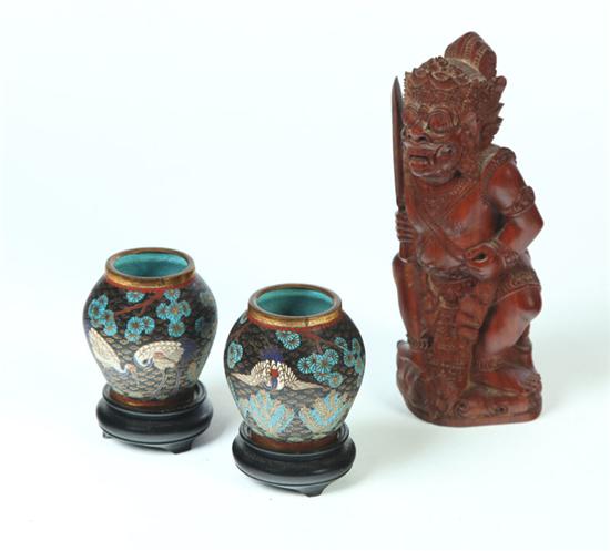 THREE ITEMS Asian 20th century  123683