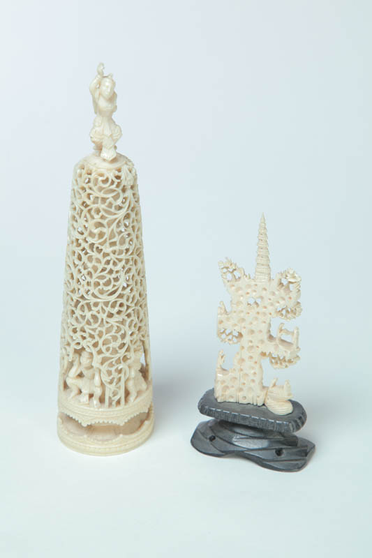 TWO CARVED IVORY PIECES Asian 1236d6