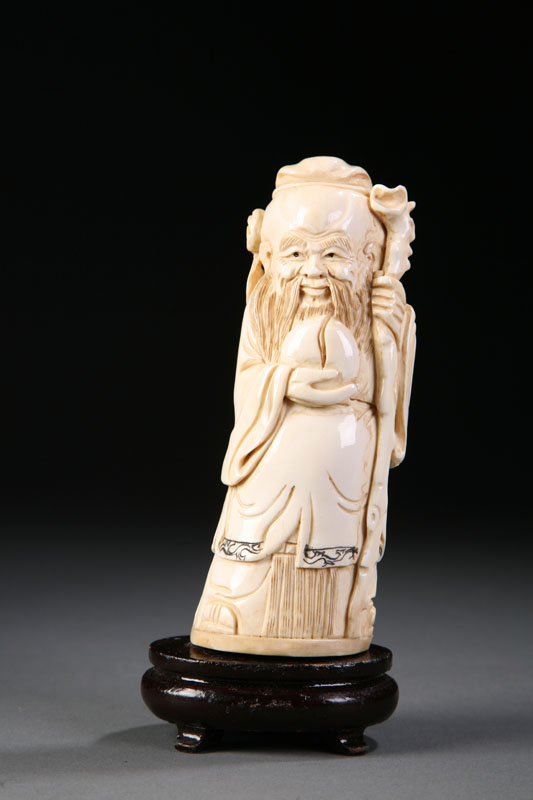 IVORY FIGURE China Carved figure 123706