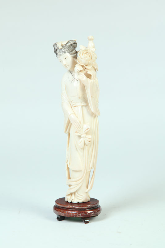 IVORY FIGURE China late 19th early 12374f