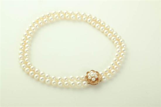 TWO STRAND PEARL NECKLACE Cultured 1237b6