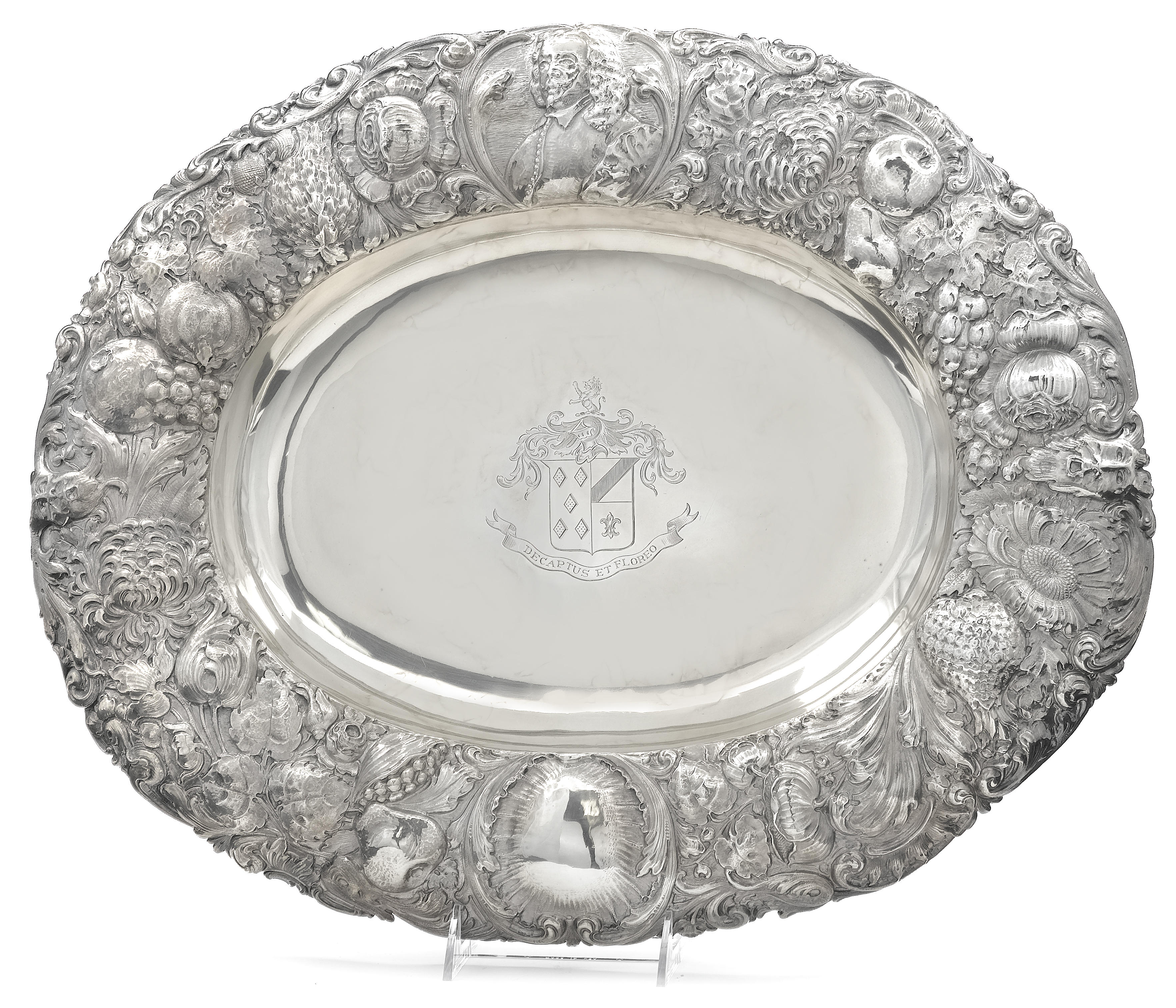 A silver footed oval bowl with 129110