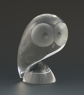 A Steuben Glass Owl Figure Clear 132387