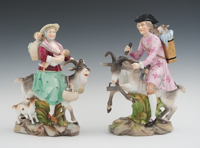 A Pair of Porcelain Figures Count 1323b3
