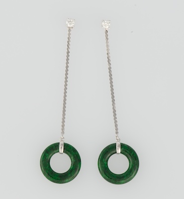 A Pair of Diamond Studs with Spinach 132464