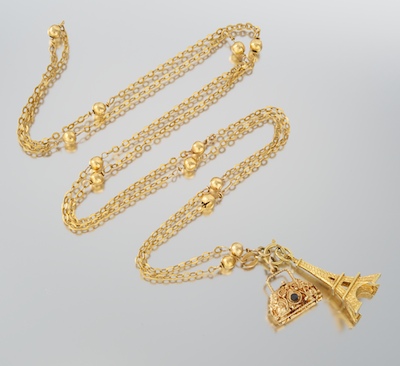 A Ladies 18k Gold Chain Necklace 1324e5
