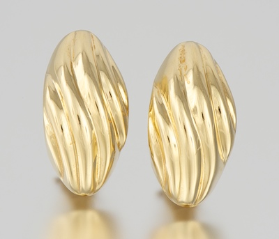 A Pair of Ladies' Gold Earrings