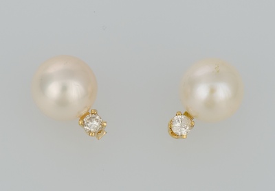 A Pair of Ladies Pearl and Diamond 13253d