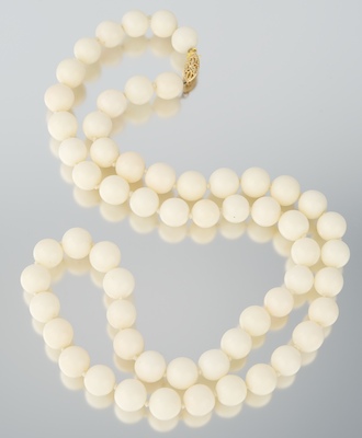 A White Coral Bead Necklace 14k 13255a