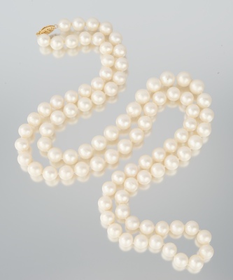 A 10MM Pearl Matinee Length Necklace