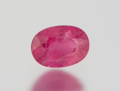 An Unmounted Ruby 1 21 Carat Oval 132578