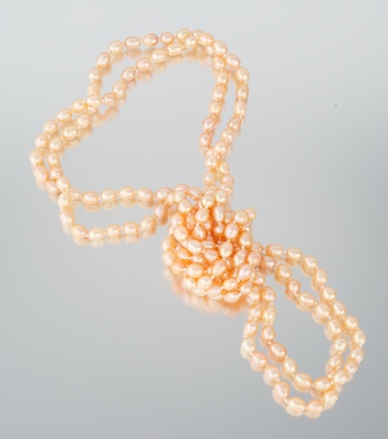 A Rope Length Peach Color Pearl 132572