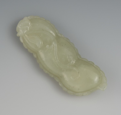 A Chinese Carved Jade Croton Bean 1325d1