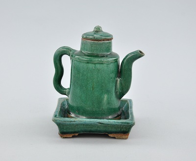 A Chinese Green Glazed Stoneware