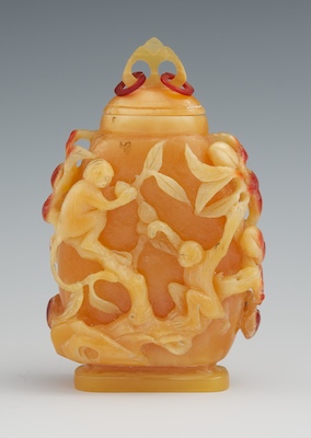 A Carved Hornbill Snuff Bottle 13261a