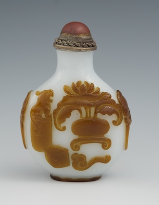 A Chinese Peking Glass Snuff Bottle