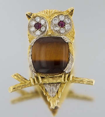 A Charming 18k Gold Tiger Eye and Diamond