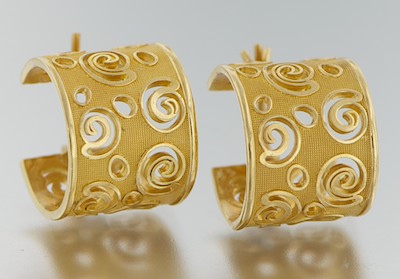 A Pair of Playful Gold Earrings 1329dc