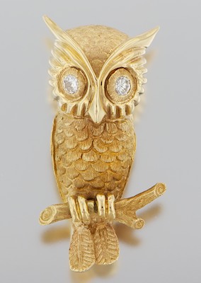 A Gold and Diamond Owl Brooch 14k