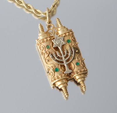 A Judaic Pendant on Chain 14k yellow