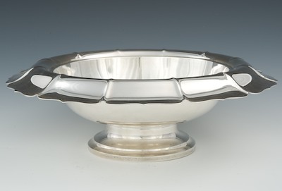 A Large Sterling Silver Centerpiece 132bac