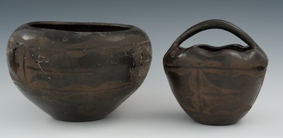 An American Pueblo Blackware Pottery 132d07