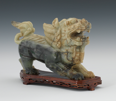 Carved Jade Lion Snarling jade 132e0d