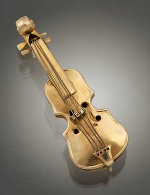 A Ladies Gold Violin Pin 14k yellow 132fad