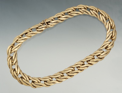 A Ladies' Double Link Chain Necklace