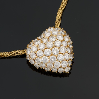 A Ladies Fine Diamond Pendant on Chain