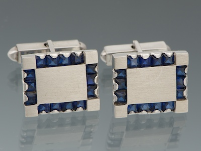 A Pair of Sapphire and Gold Cufflinks 133024
