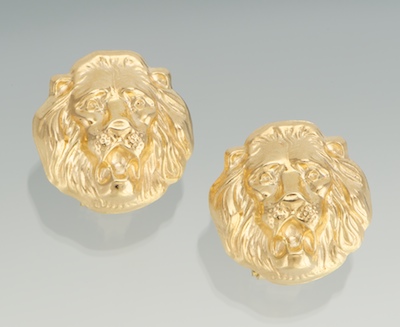 A Pair of Gold Lion Head Earrings 133195