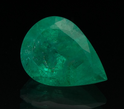 An Unmounted Emerald UGL Report 1331b3