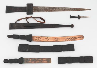 A Lot of African Leather Scabbard 13321b