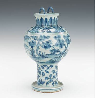 Large Chinese Blue and White Vase A