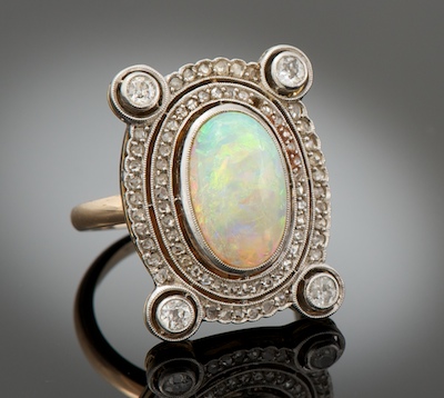 A Ladies Opal and Diamond Ring 1334e3